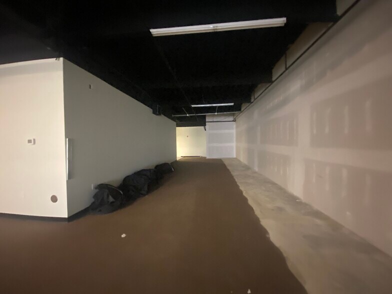 More Photos Of 150 Rowan St, Fayetteville Office For Sale