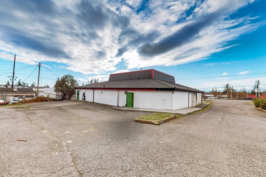 More Photos Of 3558 Wheaton Way, Bremerton Restaurant For Sale