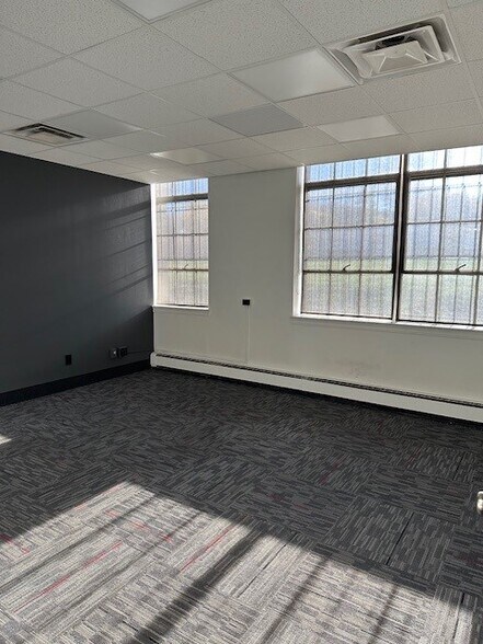 More Photos Of 18513 Euclid Ave, Cleveland Industrial For Sale