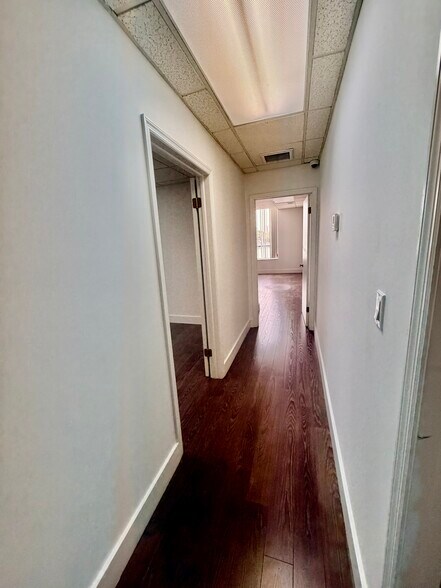 More Photos Of 3090 SW 8th St, Miami Freestanding For Lease