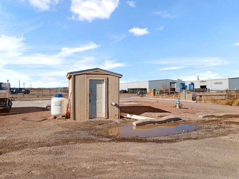 More Photos Of 20 Monarch Ln, Pueblo Industrial For Sale