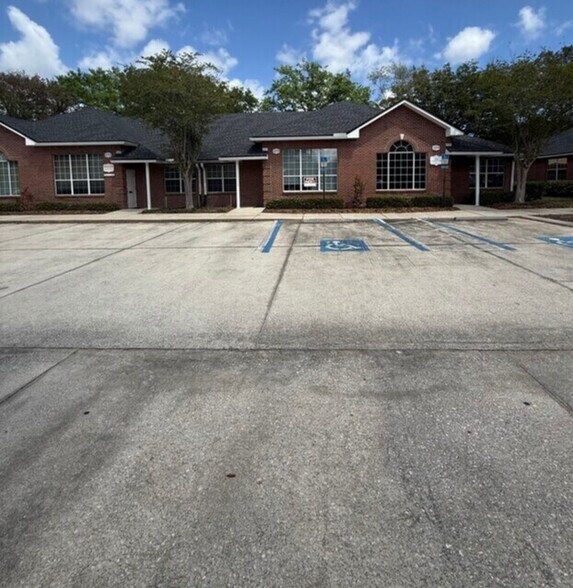 Primary Photo Of 8825 Perimeter Park Blvd, Jacksonville Medical For Lease