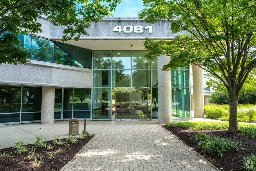 More Photos Of 4061 Powder Mill Rd, Beltsville Office For Lease