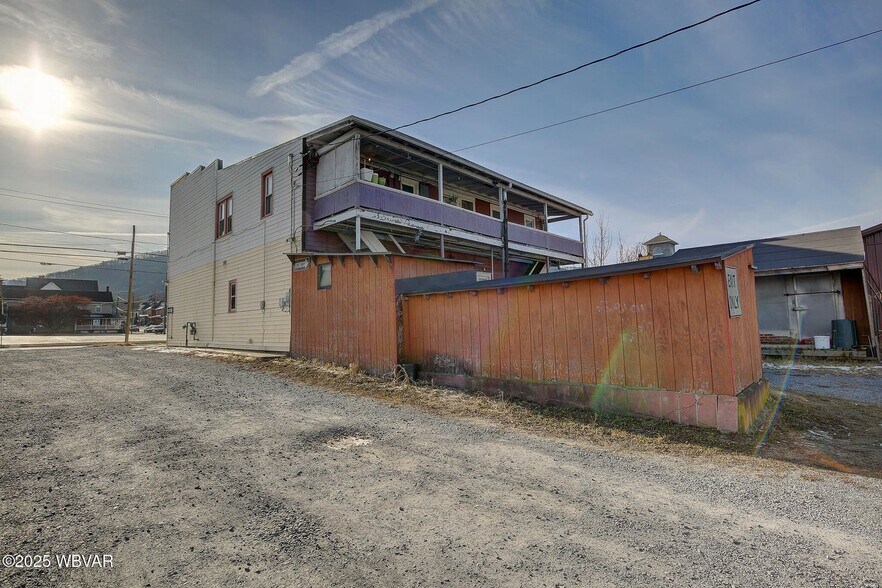 More Photos Of 32 W Southern Ave, Williamsport General Retail For Sale