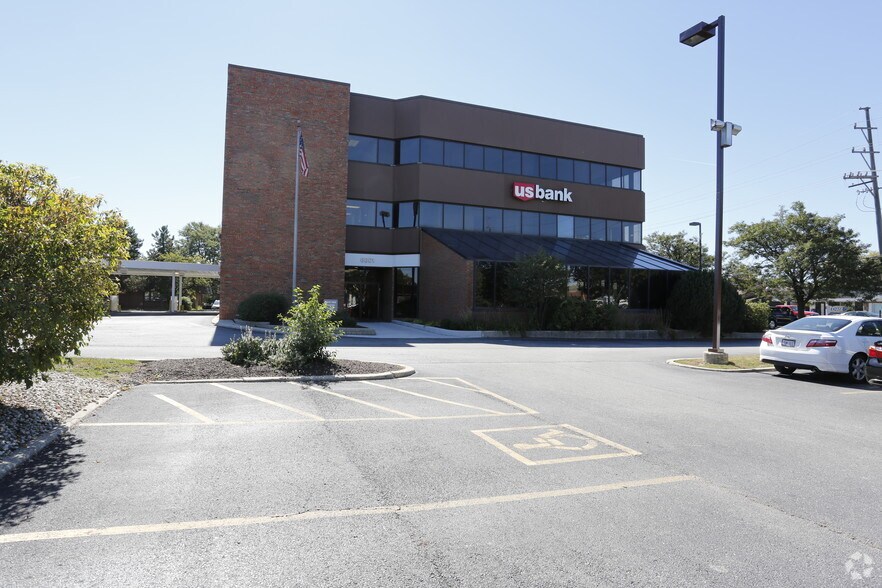 More Photos Of 6301 S Cass Ave, Westmont Office For Lease