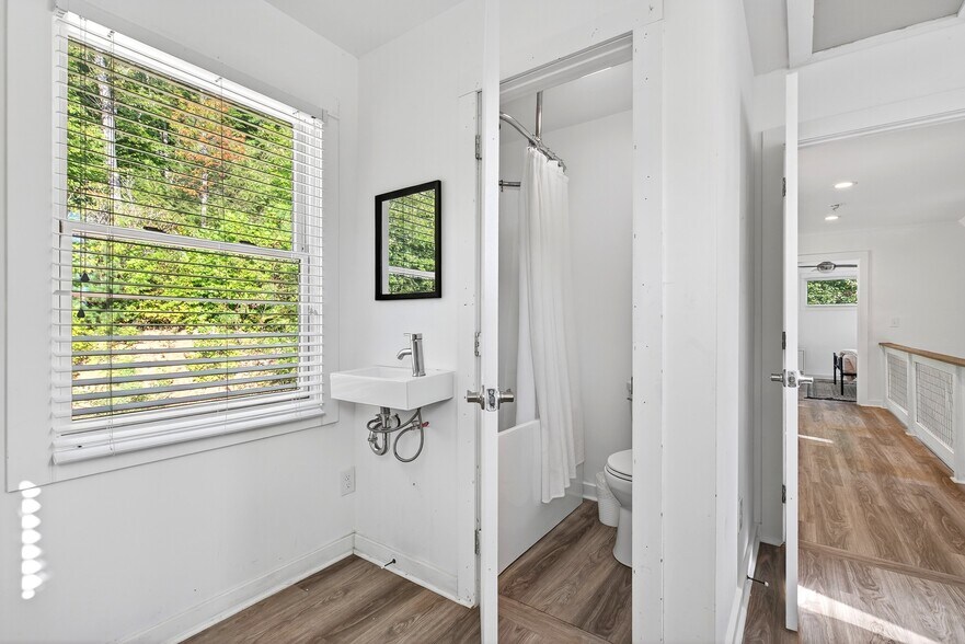 More Photos Of 8026 Buck Creek Rd, Marion Apartments For Sale