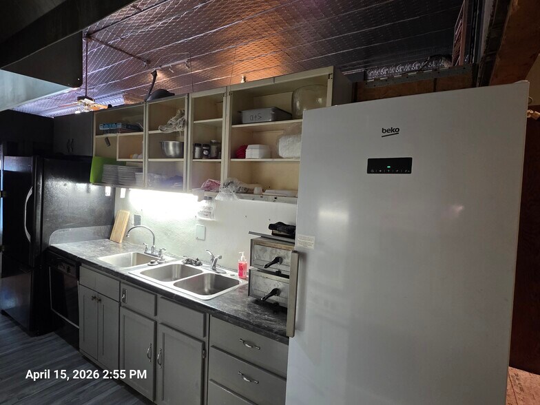 More Photos Of 417 Saint James Ave, Wynot Storefront Retail Residential For Sale
