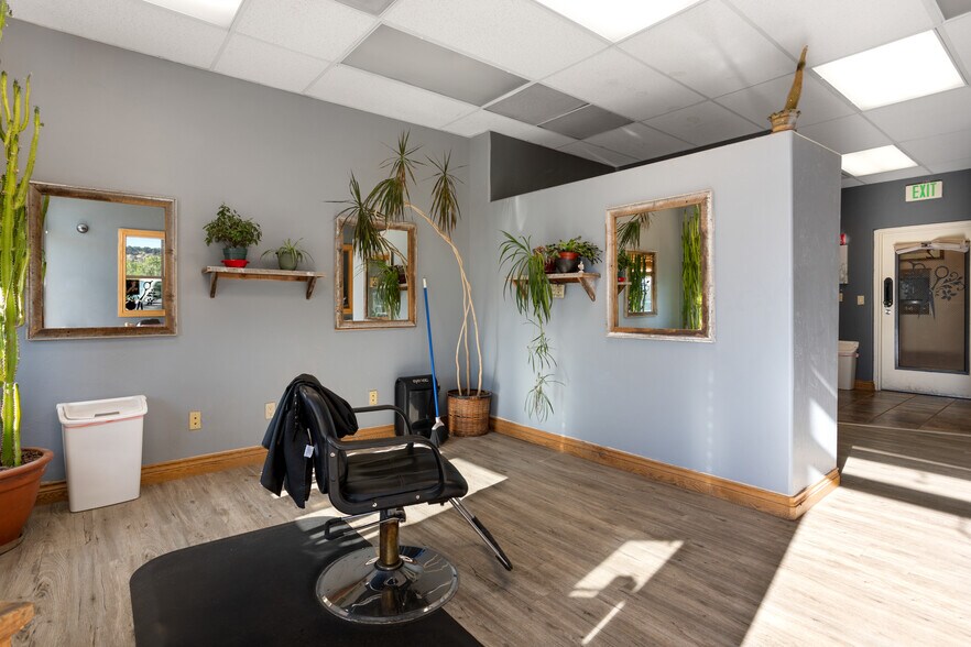 More Photos Of 105 Capitol St, Eagle Storefront Retail Residential For Sale