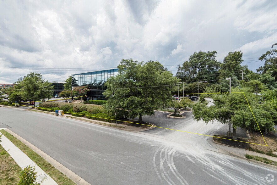 More Photos Of 5350 Shawnee Rd, Alexandria Medical For Sale