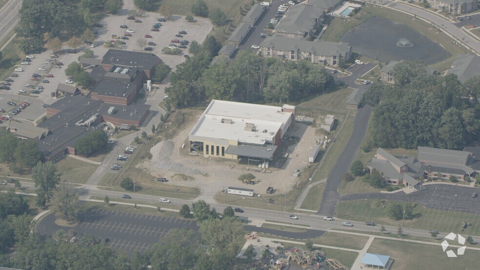 Primary Photo Of 1425 E Glendale Blvd., Valparaiso Healthcare For Lease