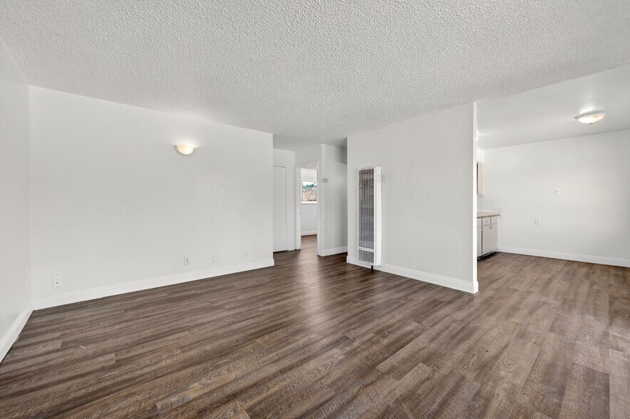 More Photos Of 3940 E Burns Ave, Fresno Apartments For Sale