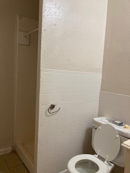 More Photos Of 7914 Norvic St, Houston Apartments For Sale