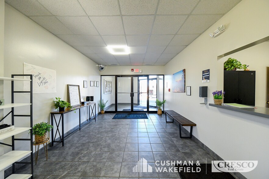 More Photos Of 14445 Broadway Ave, Cleveland Office For Sale