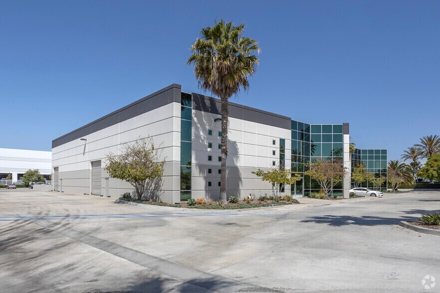 More Photos Of 3977 Ocean Ranch Blvd, Oceanside Warehouse For Lease