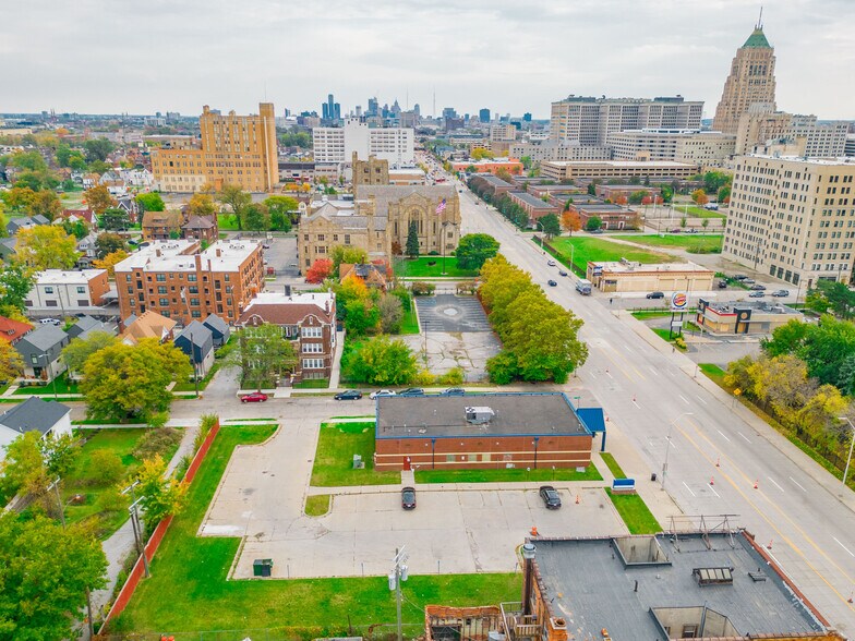 More Photos Of 8282 Woodward Ave, Detroit Medical For Sale