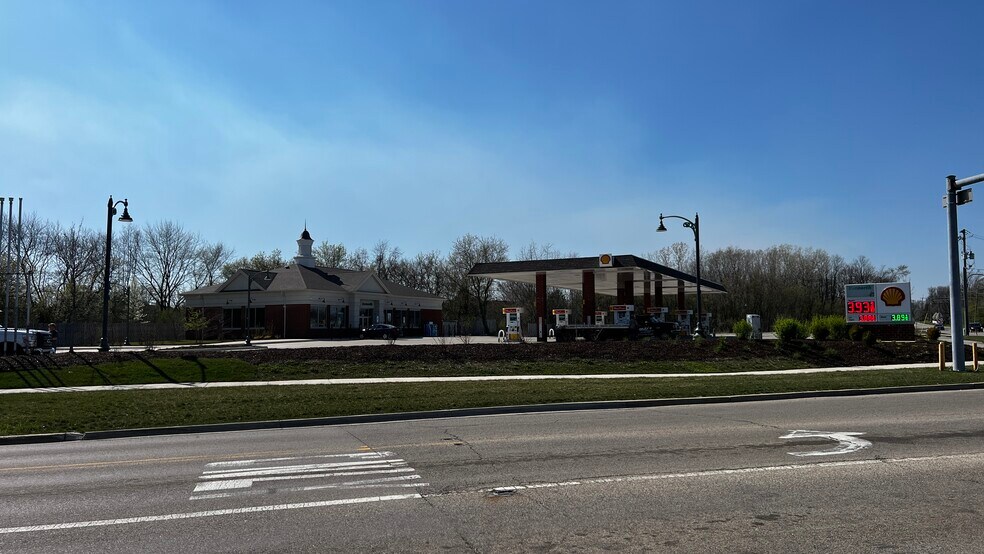 More Photos Of 1276-1280 N Route 83, Grayslake Unknown For Lease