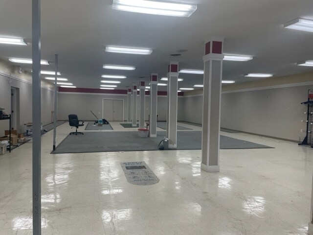 More Photos Of 411 W Madison St, Starke Storefront Retail Office For Lease