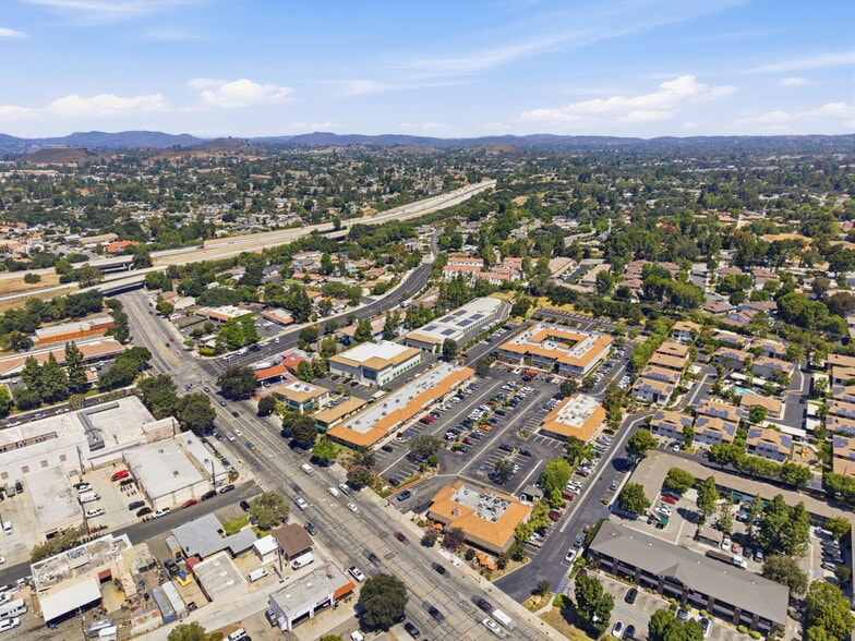 More Photos Of 1321-1345 E Thousand Oaks Blvd, Thousand Oaks Unknown For Lease