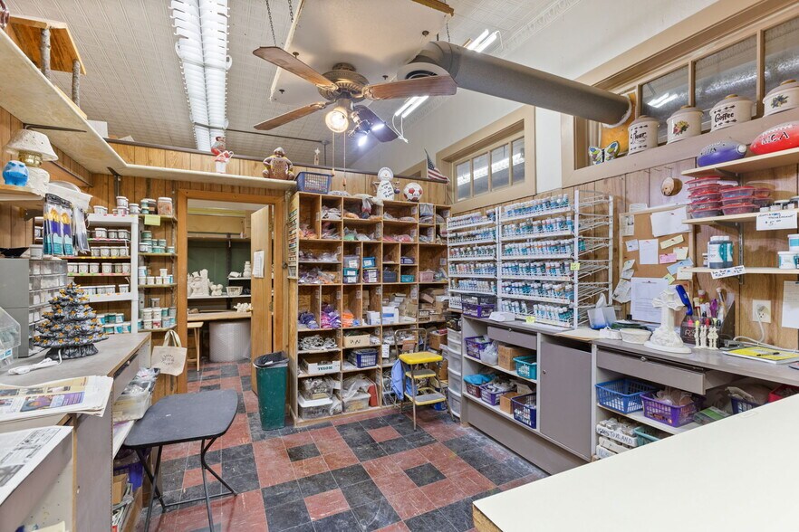More Photos Of 1160 Chestnut St, Kulpmont Freestanding For Sale