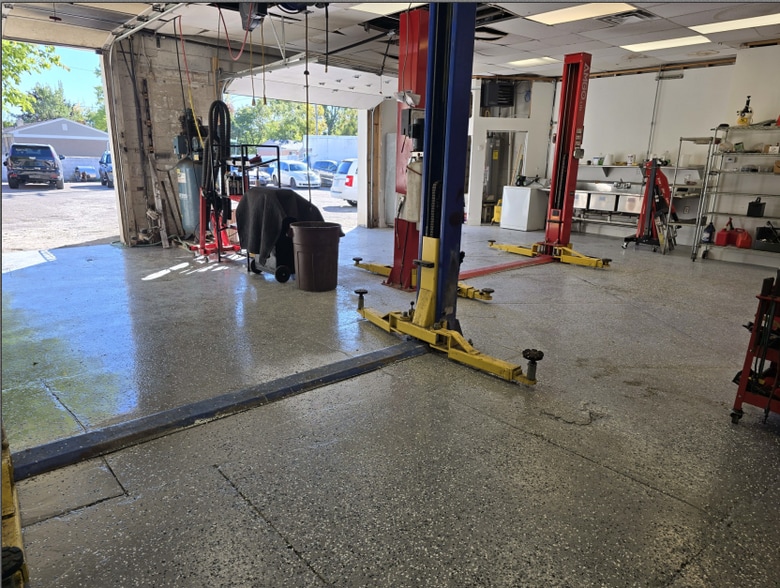 More Photos Of 34470 Gratiot Ave, Clinton Township Auto Dealership For Sale