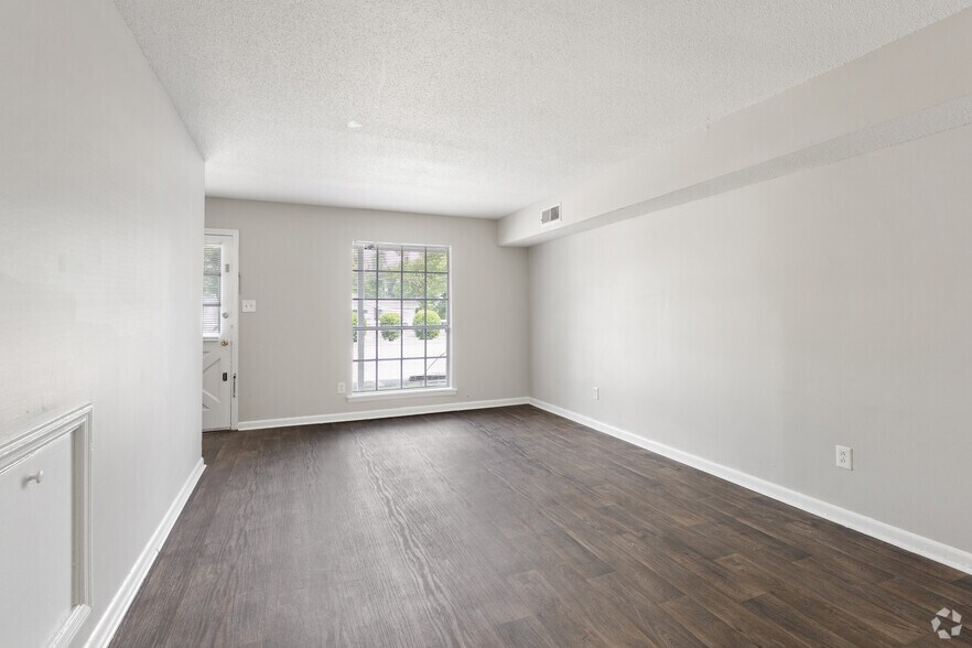 More Photos Of 107 Sterling Ct NW, Center Point Apartments For Sale