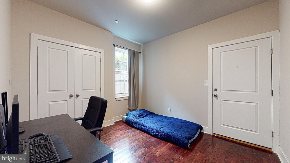 More Photos Of 46 S 44th St, Philadelphia Apartments For Sale