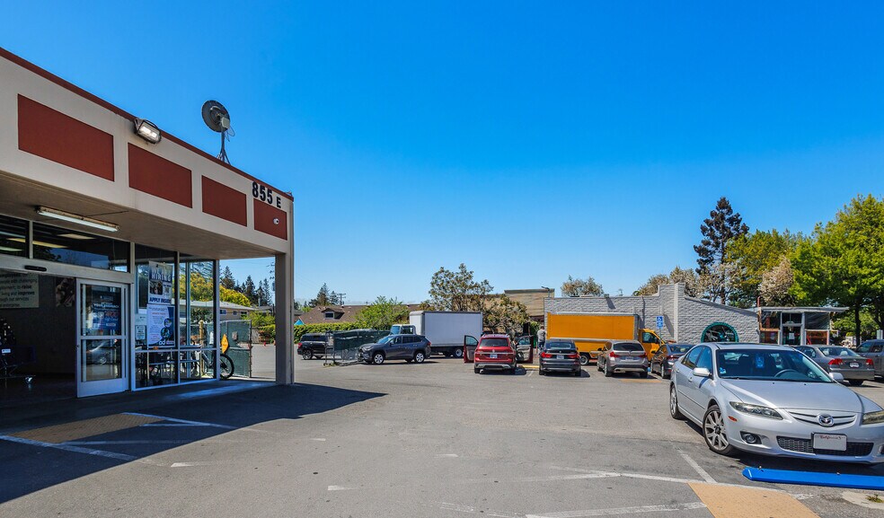 More Photos Of 831 El Camino Real, Mountain View Land For Sale