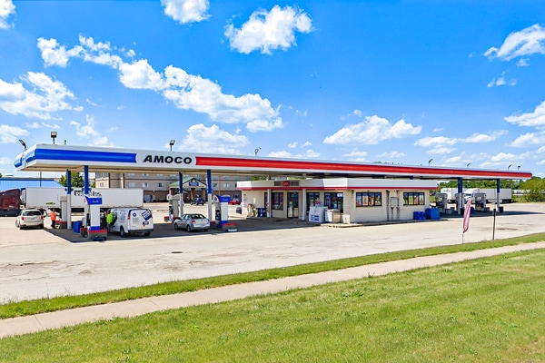 Primary Photo Of 20 Hampton St, Morris Service Station For Sale