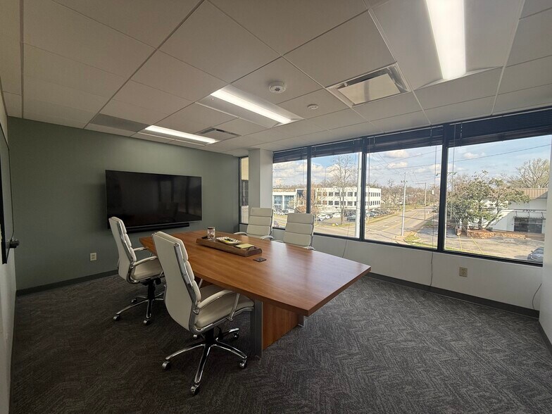 More Photos Of 2505 21st Ave S, Nashville Office For Lease