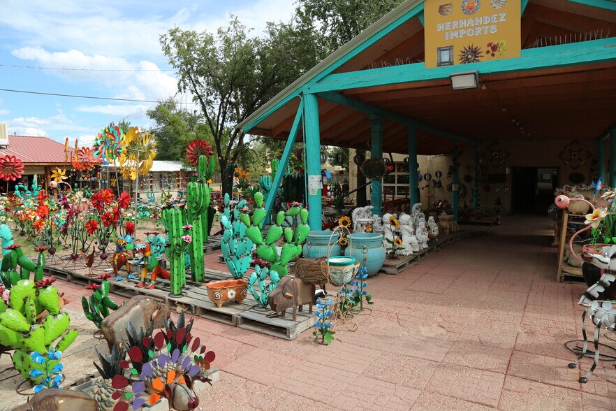 More Photos Of 2820 Cerrillos Rd, Santa Fe Freestanding For Lease