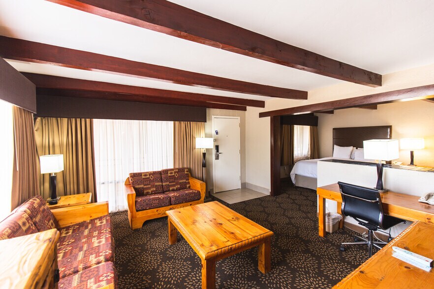 More Photos Of 1765 S Main St, Las Cruces Hotel For Sale