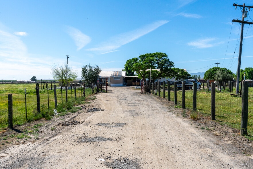 More Photos Of 23429 Highway 152, Los Banos Land For Sale