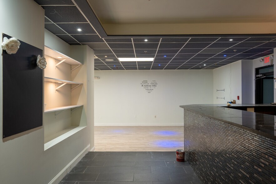 More Photos Of 1008-1010 Arch St, Philadelphia Apartments For Lease