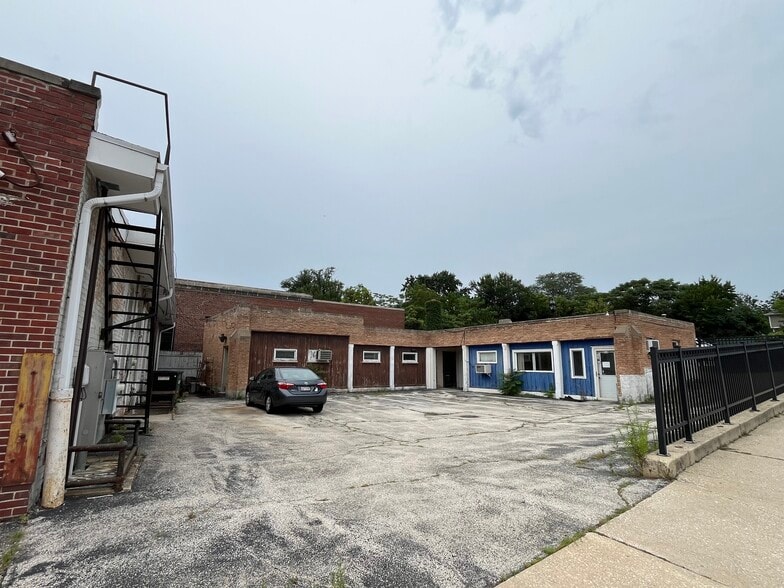 More Photos Of 500-510 Pennsylvania Ave, Glen Ellyn Office For Sale