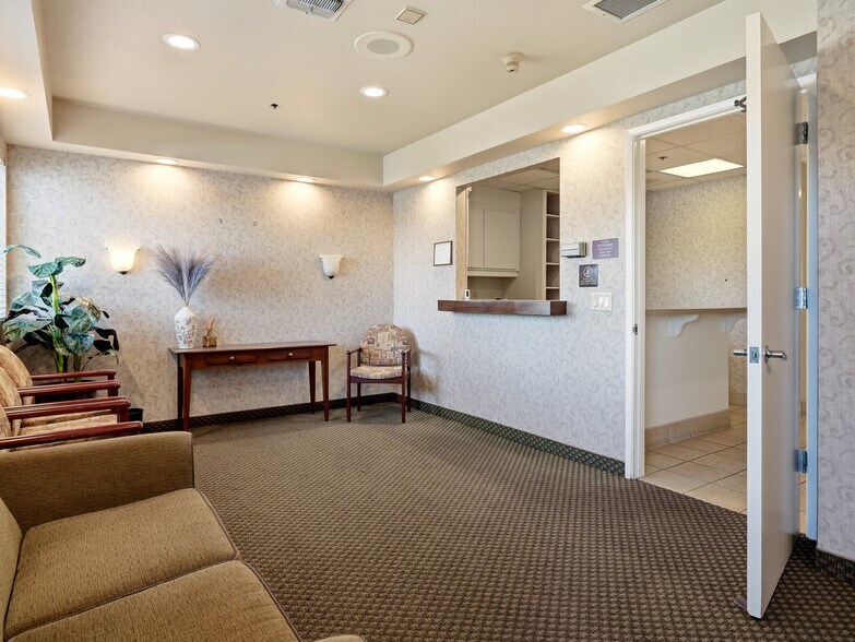 More Photos Of 1551 Bishop St, San Luis Obispo Medical For Lease