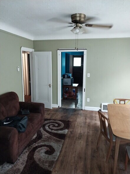 More Photos Of 1747 Catalpa Rd, Cleveland Apartments For Sale