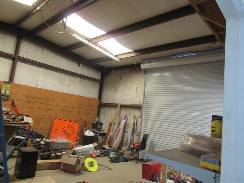 More Photos Of 26205 FM 2978 Rd, Magnolia Light Distribution For Sale