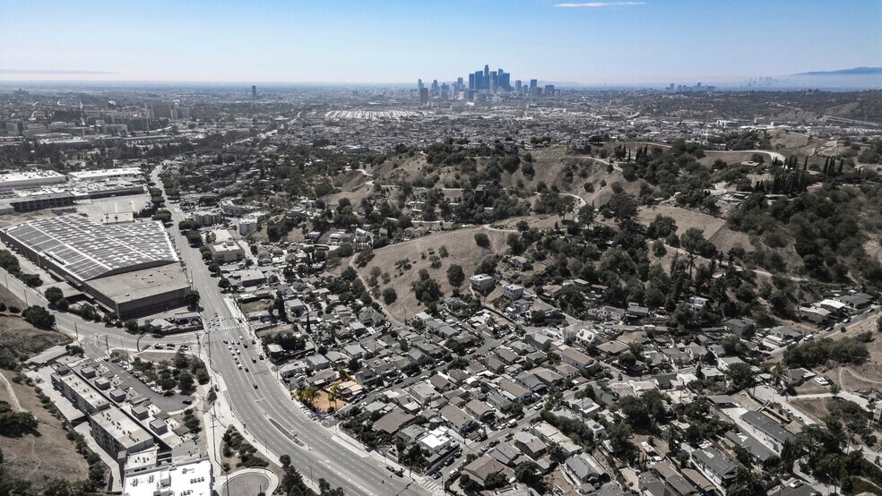 More Photos Of 4215 Huntington Dr N, Los Angeles Land For Sale