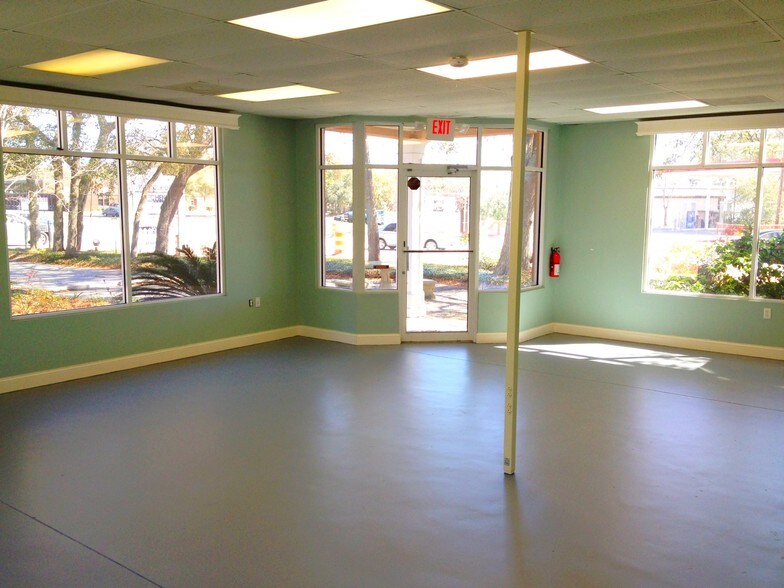 More Photos Of 234 Mathis Ferry Rd, Mount Pleasant Office For Lease