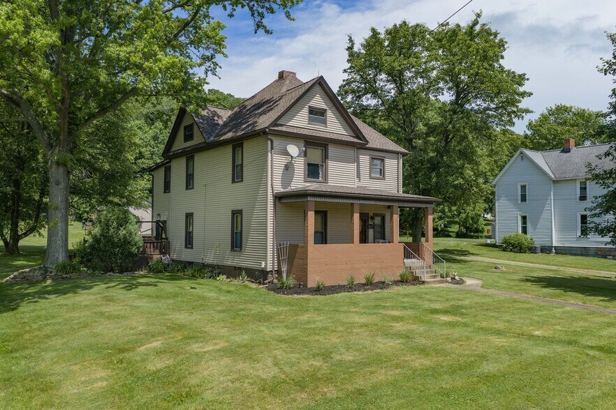 More Photos Of 6297 Columbia Rd NW, Dover Specialty For Sale