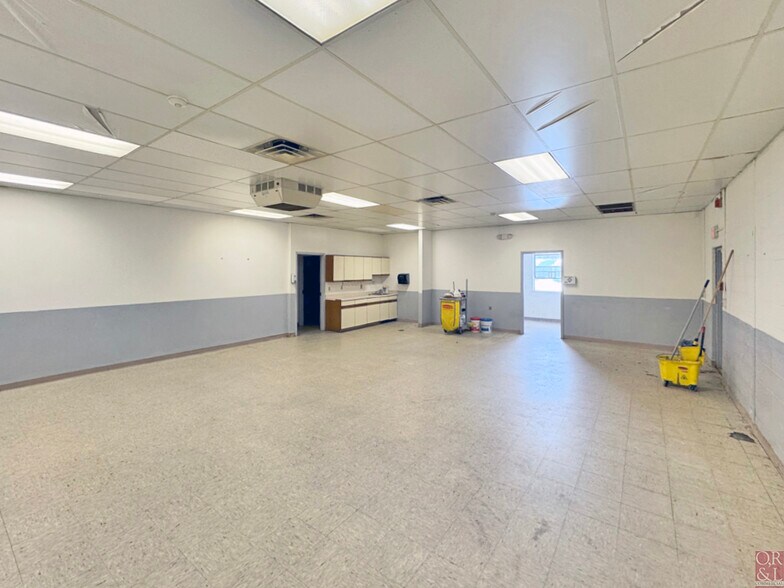 More Photos Of 37 Inwood Rd, Rocky Hill Manufacturing For Sale