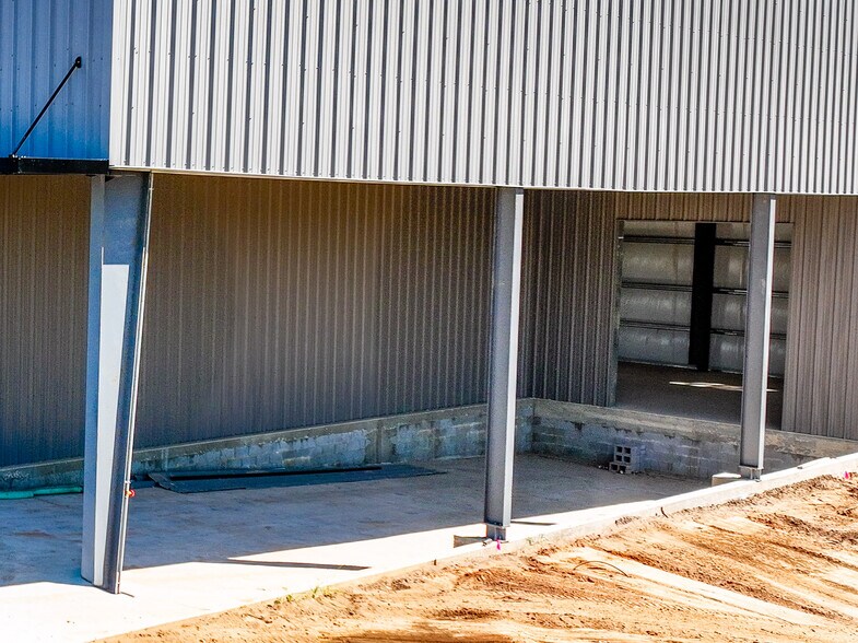 More Photos Of 321 Serenoa Rd, Santa Rosa Beach Warehouse For Lease