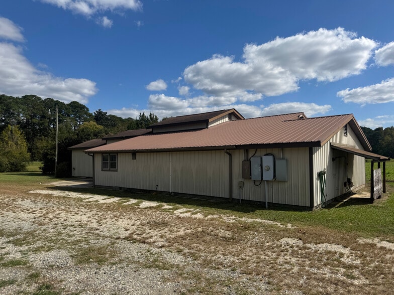 More Photos Of 2898 US-701 Hwy, Four Oaks Industrial For Sale