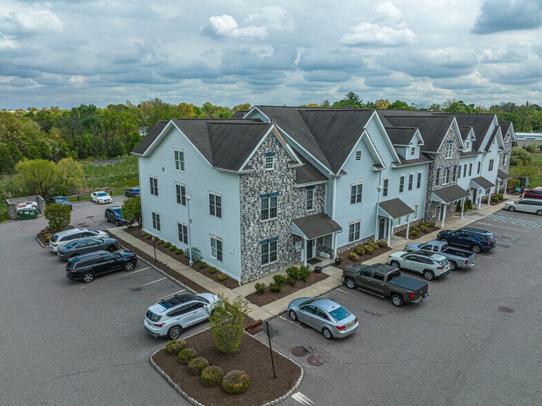 More Photos Of 5 Walter E Foran Blvd, Flemington Medical For Lease