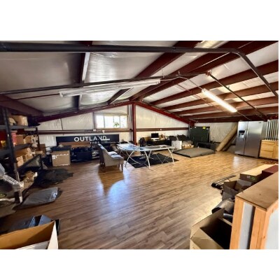More Photos Of 940 SE 9th St, Bend Warehouse For Lease