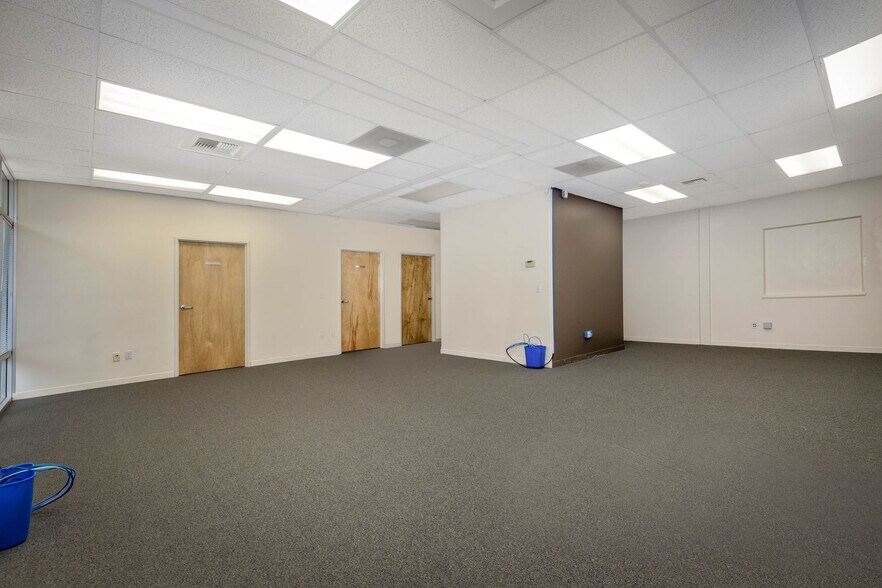 More Photos Of 345 Crown Point Cir, Grass Valley Flex For Lease