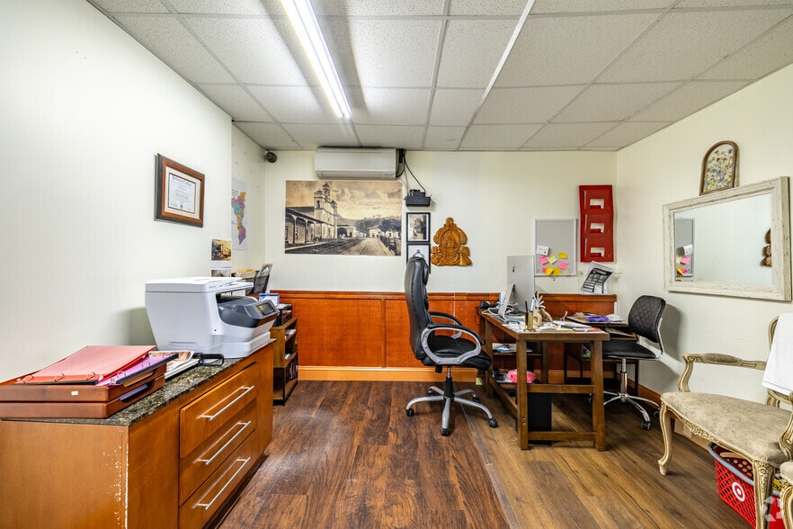 More Photos Of 2004-2006 Bergenline Ave, Union City Apartments For Sale