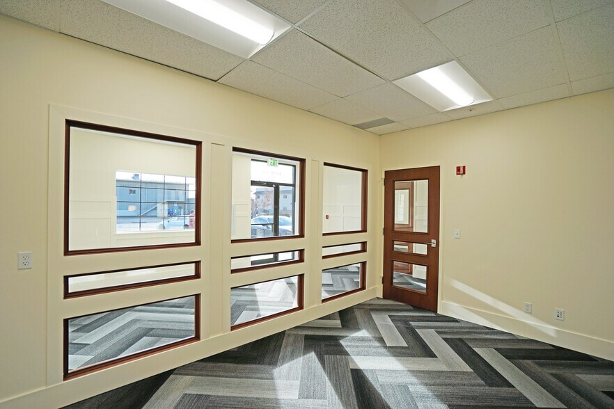 More Photos Of 1200 Chesterly Dr, Yakima Office For Lease