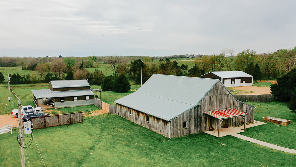 Primary Photo Of 30455 Pacific School Rd, Mora Horse Stables For Sale