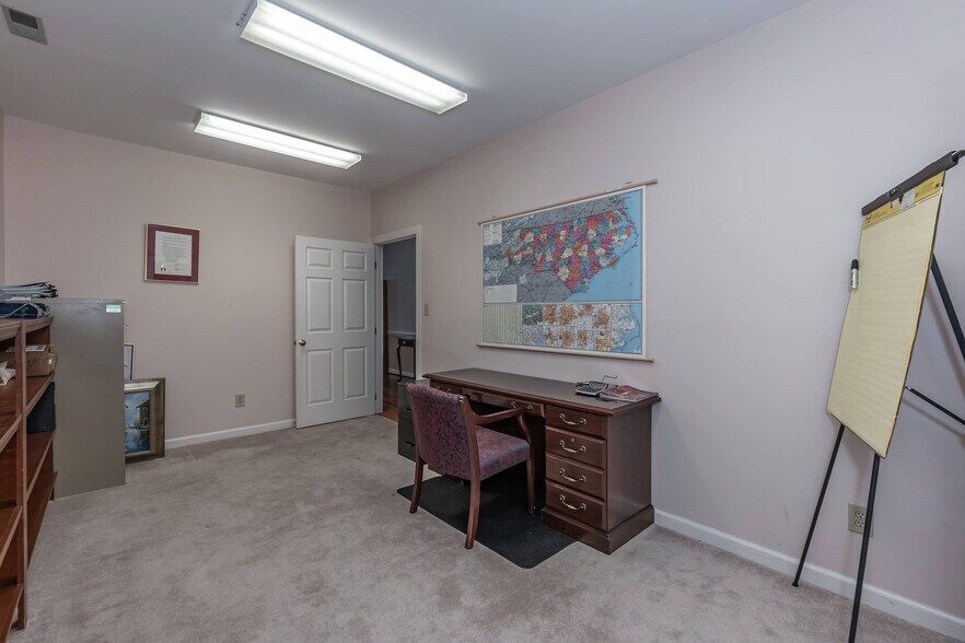 More Photos Of 5854-5862 Faringdon Pl, Raleigh Office For Lease